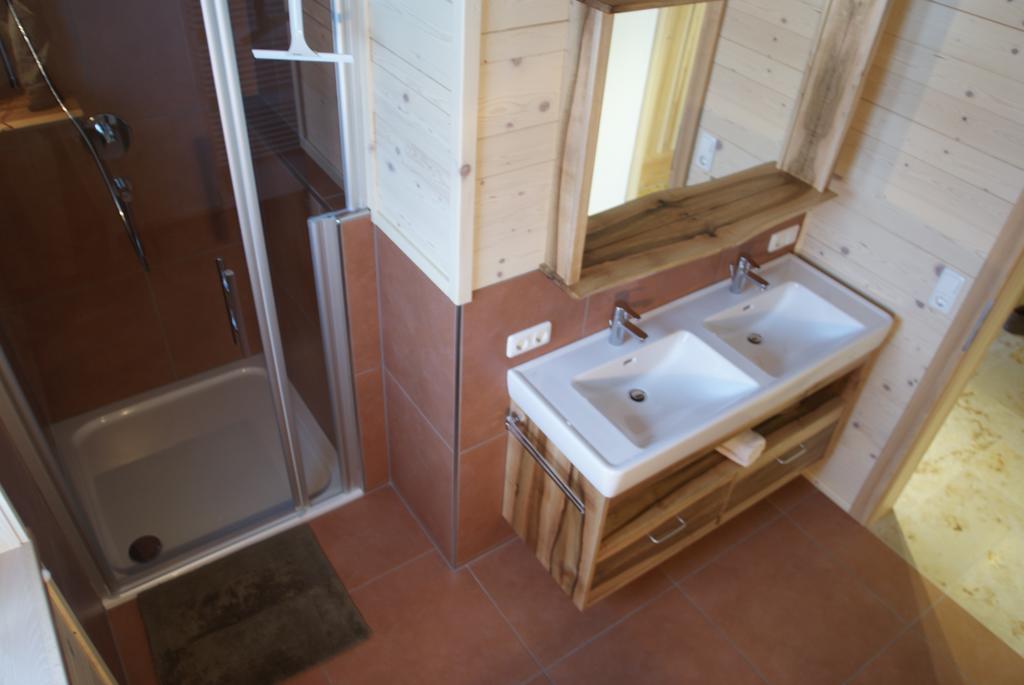 Ferienhaus Schwarzenbach Steinbach am Ziehberg Szoba fotó