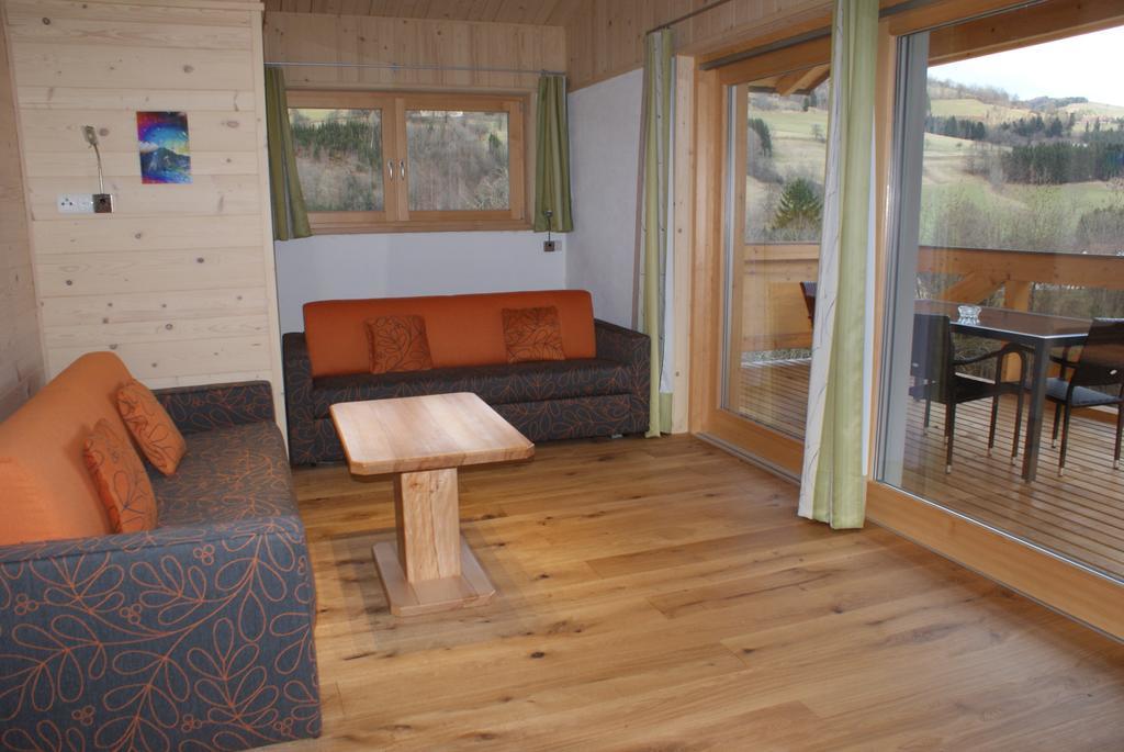 Ferienhaus Schwarzenbach Steinbach am Ziehberg Szoba fotó